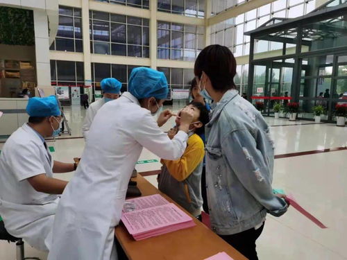 義診咨詢送健康，真情服務(wù)暖人心——記一場溫暖的健康咨詢活動(dòng)